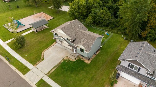 435 Highview Loop SE, Pine City, MN 55063