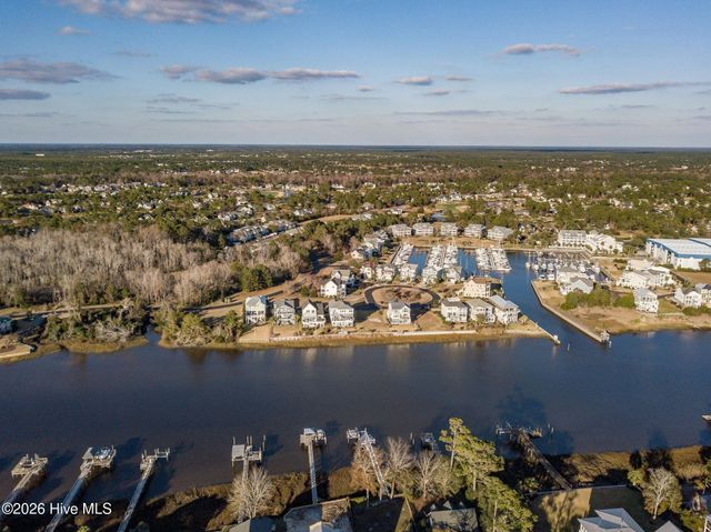 2686 Medina Court, Southport, NC 28461