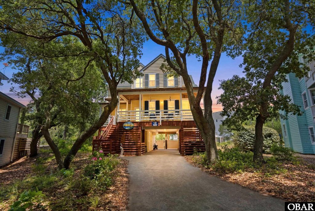 Image 3 of property listing at 1247 Lakeside Court Lot 37, Corolla, NC 27927