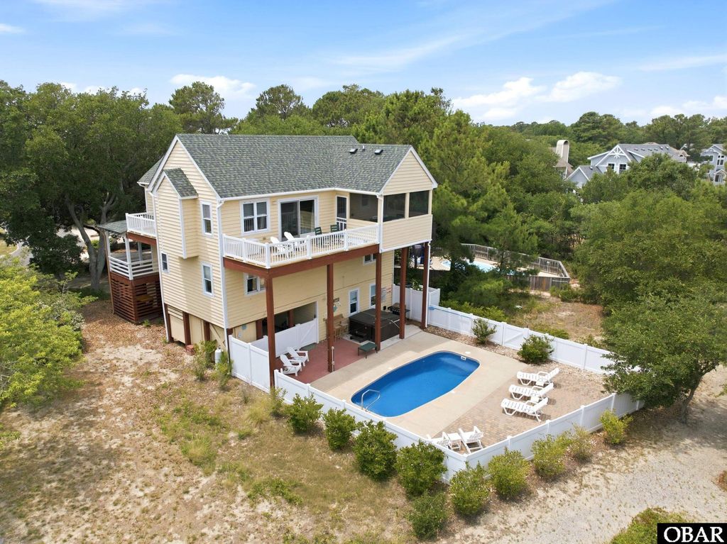 Image 5 of property listing at 1247 Lakeside Court Lot 37, Corolla, NC 27927