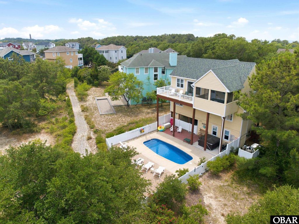 Image 6 of property listing at 1247 Lakeside Court Lot 37, Corolla, NC 27927