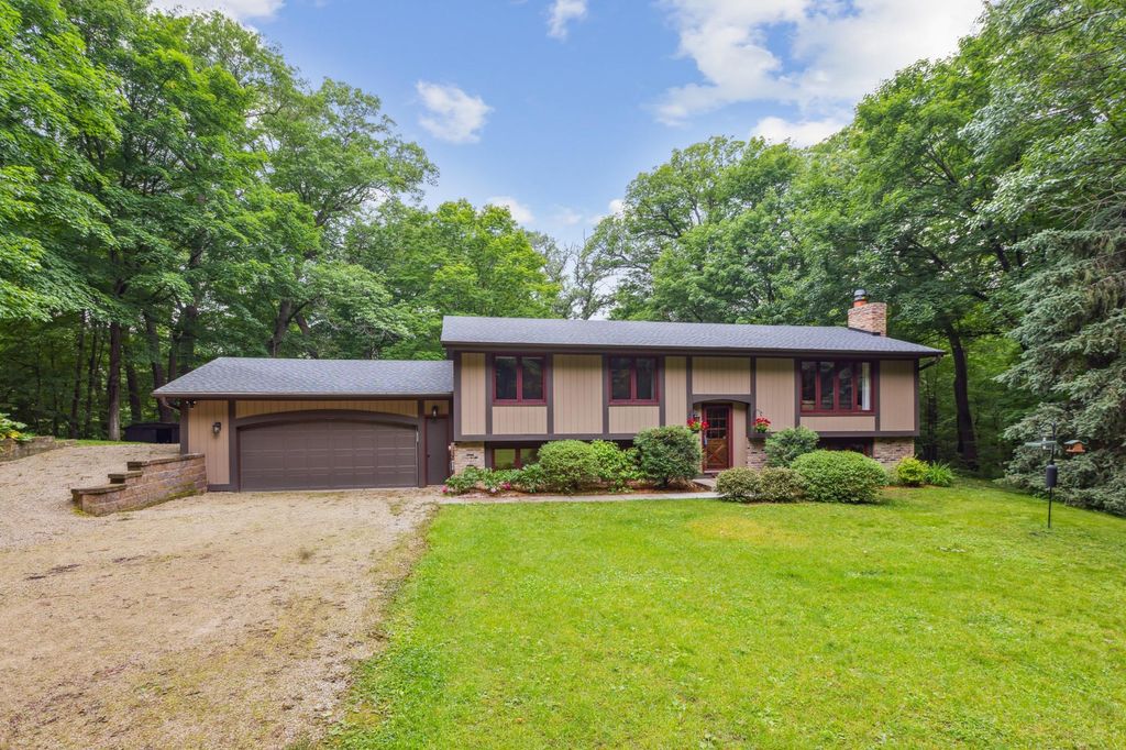 575 N Branch Road, Minnetrista, MN 55359