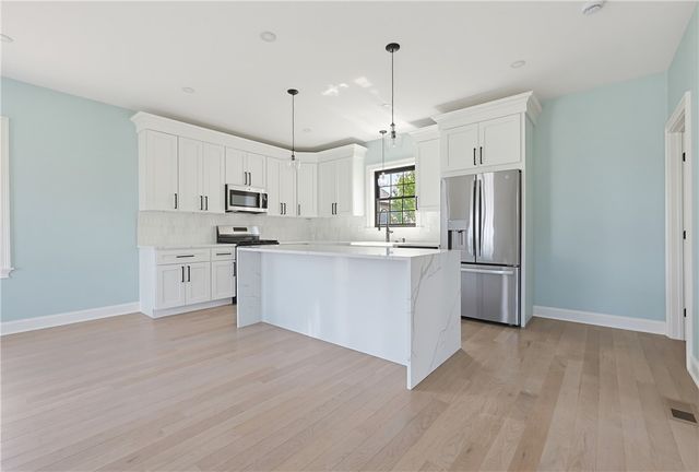 38 Ashburne Street, Pawtucket, RI 02861