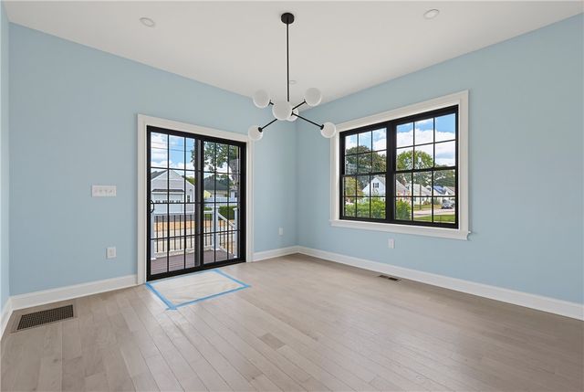 38 Ashburne Street, Pawtucket, RI 02861