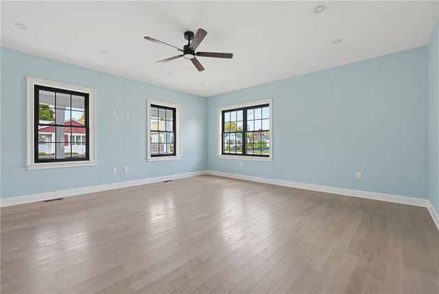 38 Ashburne Street, Pawtucket, RI 02861