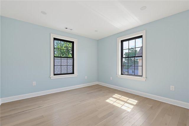 38 Ashburne Street, Pawtucket, RI 02861