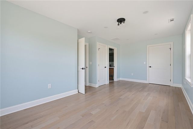 38 Ashburne Street, Pawtucket, RI 02861