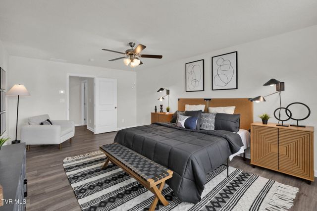 695 Saint Andrews Drive, Kingsport, TN 37664