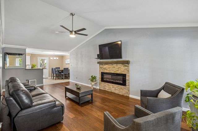 4114 Emerson Drive, Grand Prairie, TX 75052