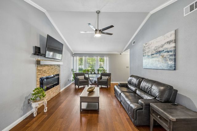 4114 Emerson Drive, Grand Prairie, TX 75052