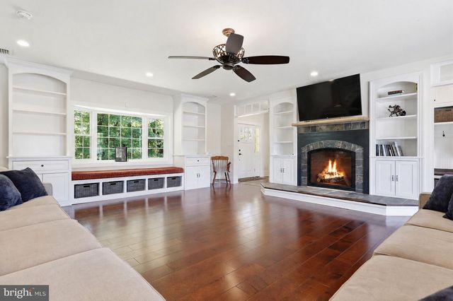 1682 CLYDESDALE CIR, Yardley, PA 19067