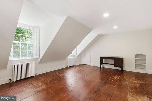 1682 CLYDESDALE CIR, Yardley, PA 19067