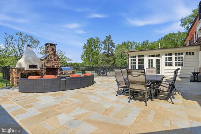 1682 CLYDESDALE CIR, Yardley, PA 19067