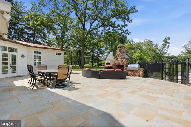 1682 CLYDESDALE CIR, Yardley, PA 19067