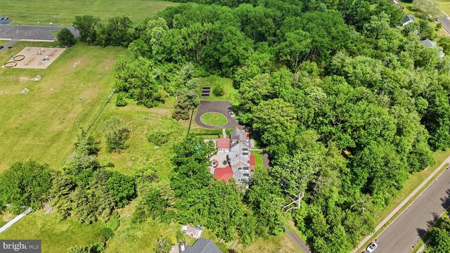 1682 CLYDESDALE CIR, Yardley, PA 19067