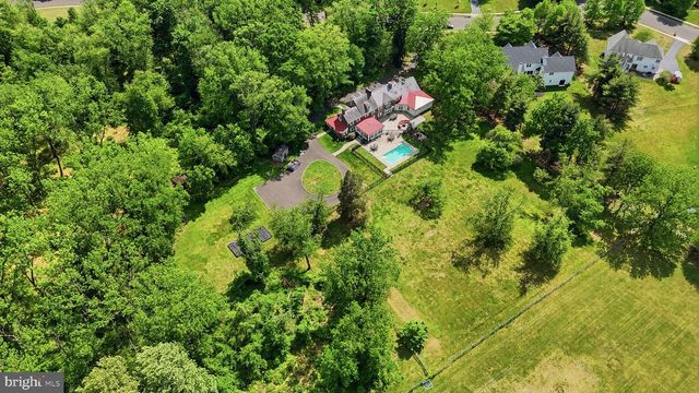 1682 CLYDESDALE CIR, Yardley, PA 19067