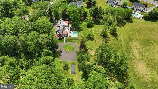1682 CLYDESDALE CIR, Yardley, PA 19067