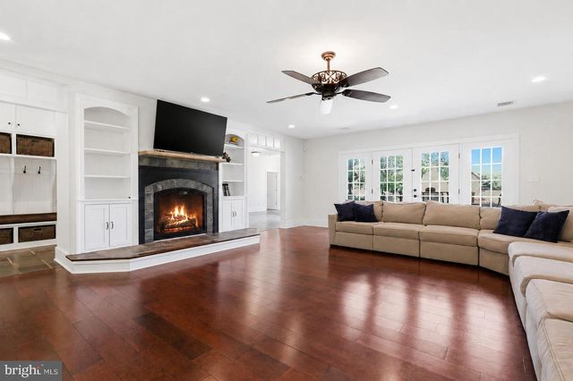1682 CLYDESDALE CIR, Yardley, PA 19067