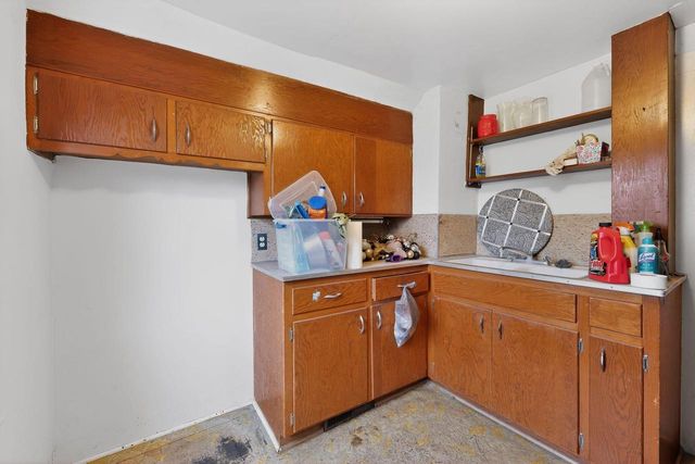 330 W Jefferson STREET, Elkhorn, WI 53121