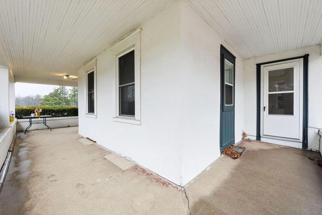330 W Jefferson STREET, Elkhorn, WI 53121