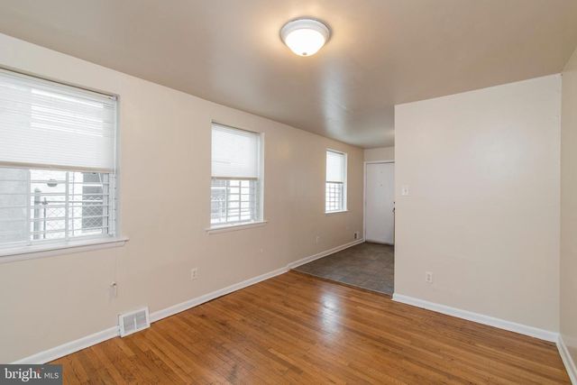 1635 FONTAIN ST, Philadelphia, PA 19121