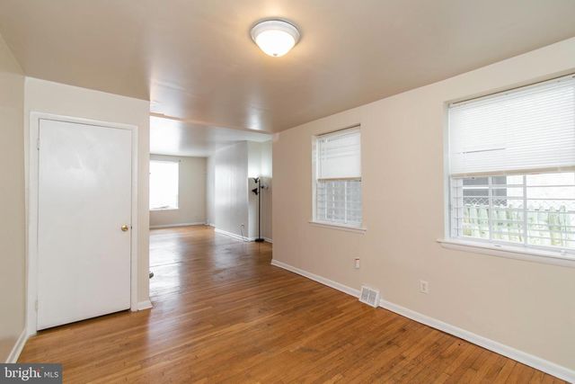 1635 FONTAIN ST, Philadelphia, PA 19121