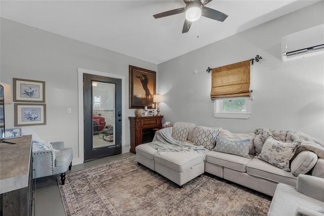 532 N Gum Gully Road, Crosby, TX 77532