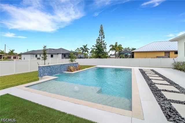 3723 SW 1st ST, Cape Coral, FL 33991
