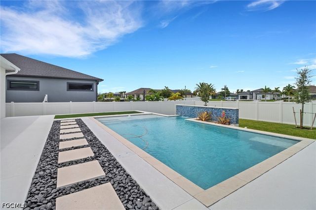 3723 SW 1st ST, Cape Coral, FL 33991