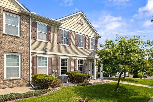 1246 Chateau Avenue 409, Maplewood, MN 55109