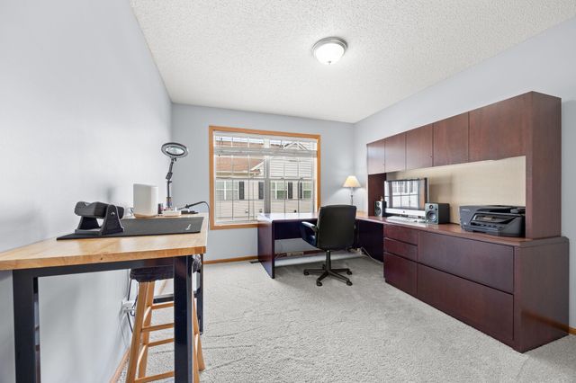 1246 Chateau Avenue 409, Maplewood, MN 55109