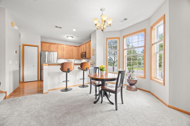 1246 Chateau Avenue 409, Maplewood, MN 55109