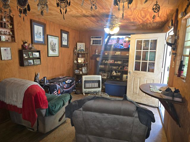 793 Finlay Lane, Cottageville, SC 29435