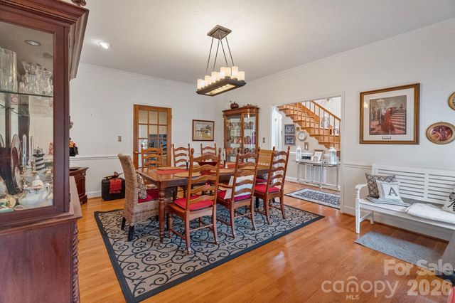 401 Redwood Court, Lenoir, NC 28645