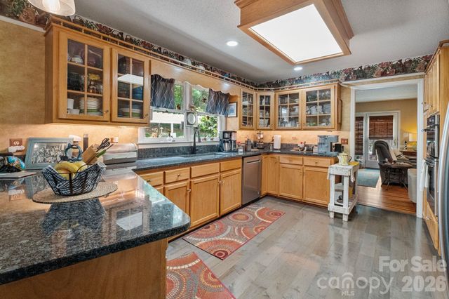 401 Redwood Court, Lenoir, NC 28645