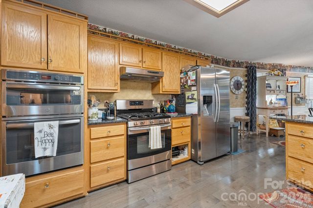 401 Redwood Court, Lenoir, NC 28645