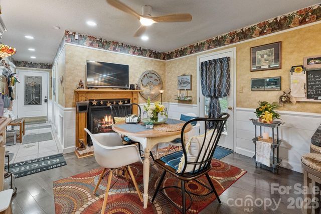 401 Redwood Court, Lenoir, NC 28645