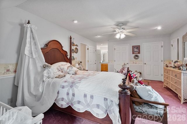 401 Redwood Court, Lenoir, NC 28645