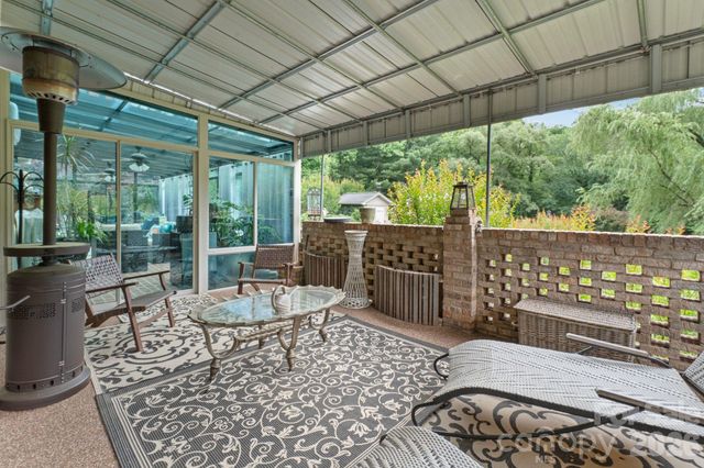 401 Redwood Court, Lenoir, NC 28645