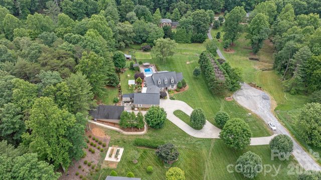 401 Redwood Court, Lenoir, NC 28645