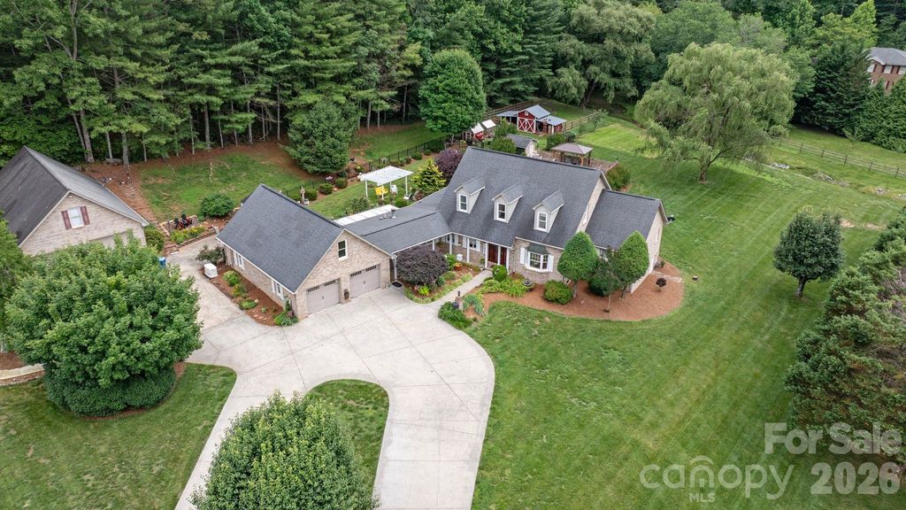 401 Redwood Court, Lenoir, NC 28645
