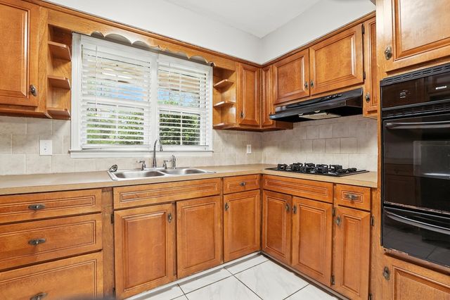5800 Bishop Drive, Columbus, GA 31909