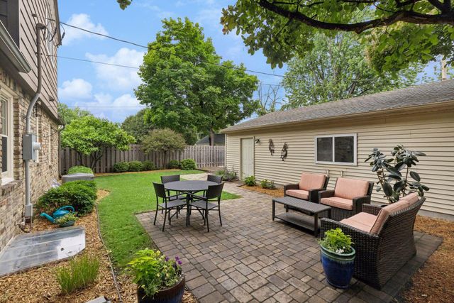 2215 Bayard Avenue, Saint Paul, MN 55116