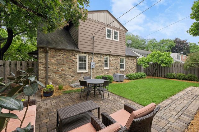 2215 Bayard Avenue, Saint Paul, MN 55116