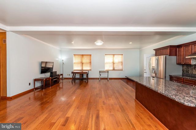 306 S EAST AVE, Vineland, NJ 08360