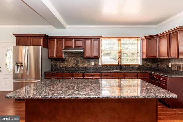 306 S EAST AVE, Vineland, NJ 08360