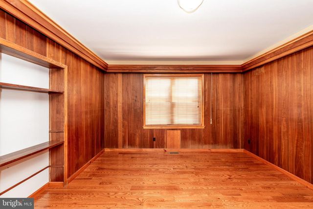 306 S EAST AVE, Vineland, NJ 08360