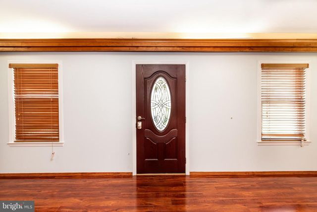 306 S EAST AVE, Vineland, NJ 08360