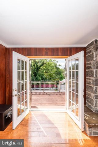 306 S EAST AVE, Vineland, NJ 08360