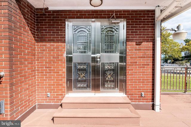 306 S EAST AVE, Vineland, NJ 08360